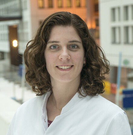 drs suzanne de vos jakobs